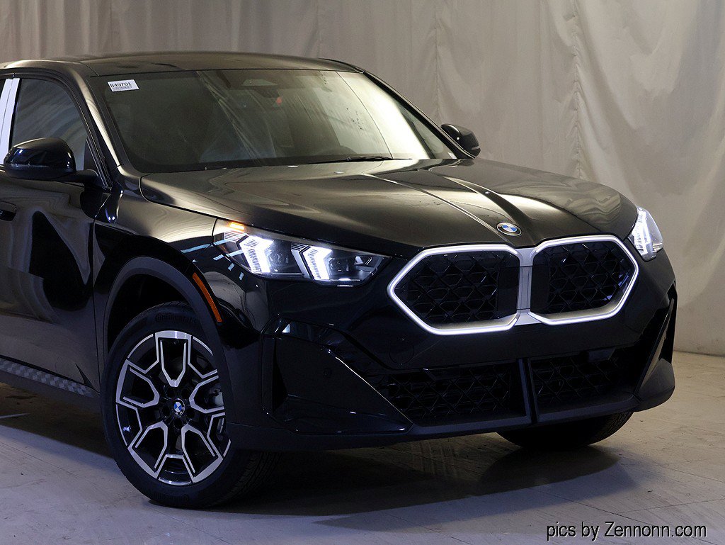 New 2026 BMW X2 xDrive28i w/ Convenience Package AWD/4WD image 2