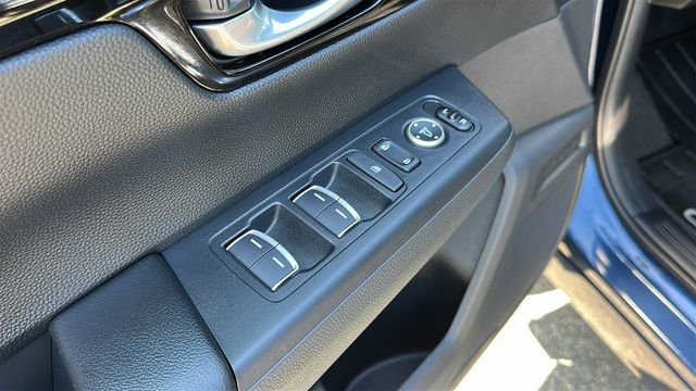 Used 2025 Honda CR-V Sport Touring image 12