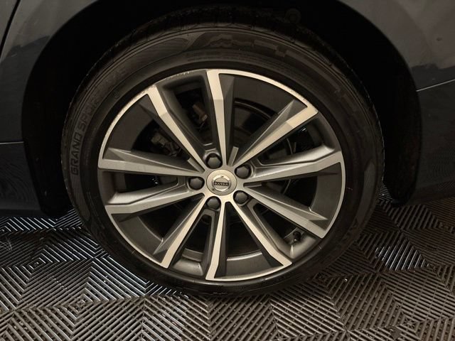 Used 2022 Volvo S60 B5 Momentum w/ Premium Package AWD/4WD image 24