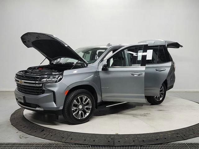 Used 2023 Chevrolet Tahoe LT w/ Luxury Package AWD/4WD image 11