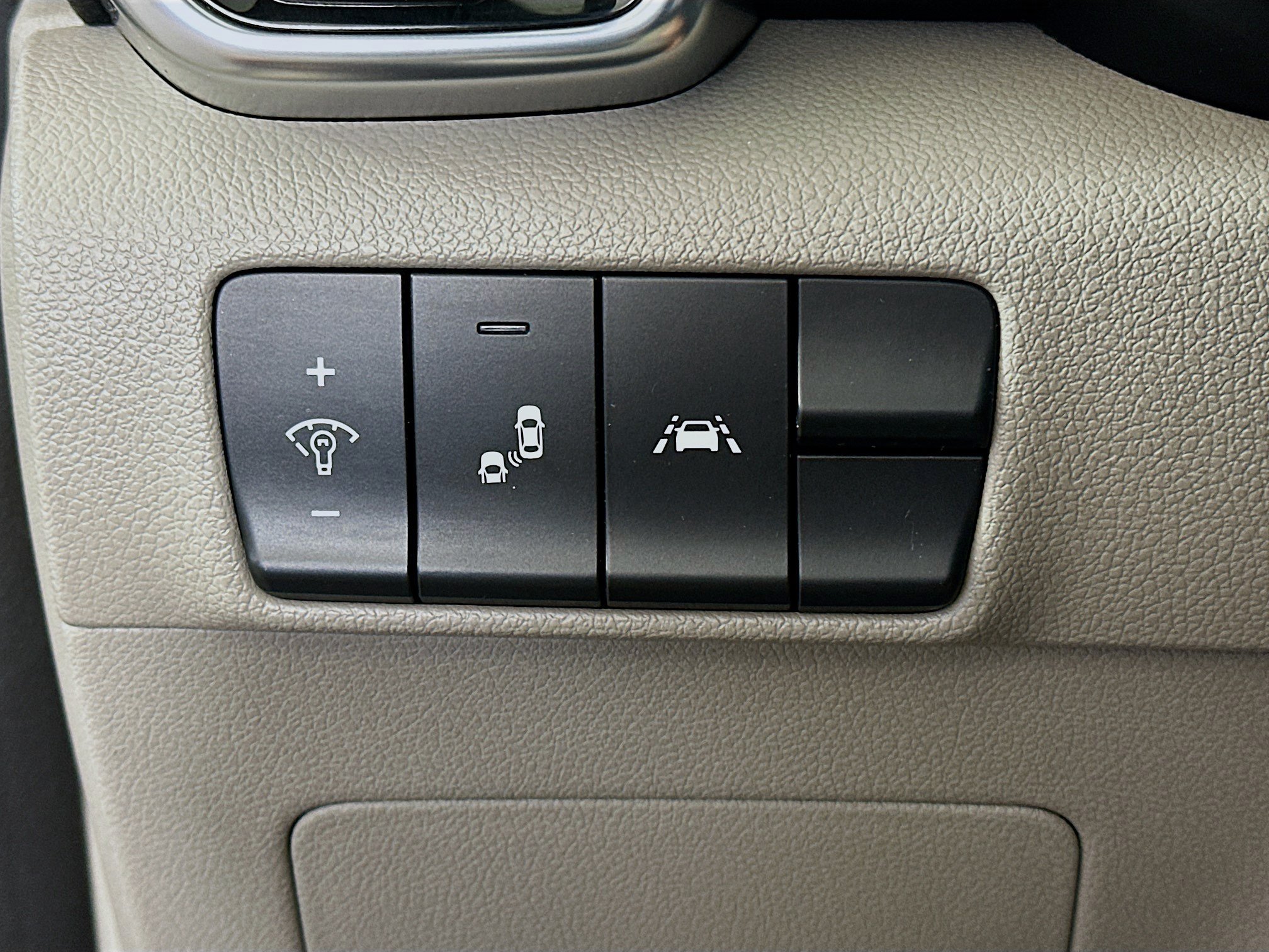 Used 2022 Kia Sportage Nightfall Edition w/ Nightfall Fwd Premium Package image 17