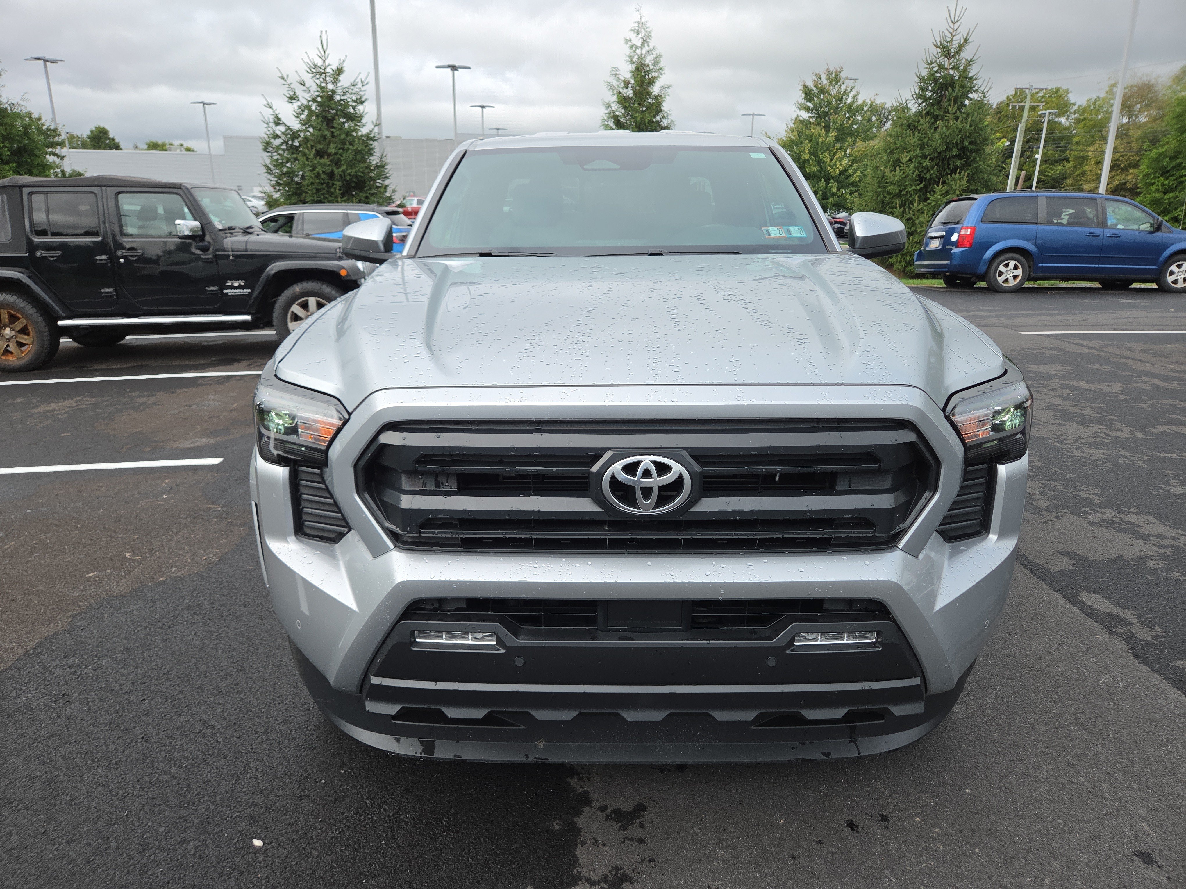 Used 2024 Toyota Tacoma SR5 AWD/4WD image 22