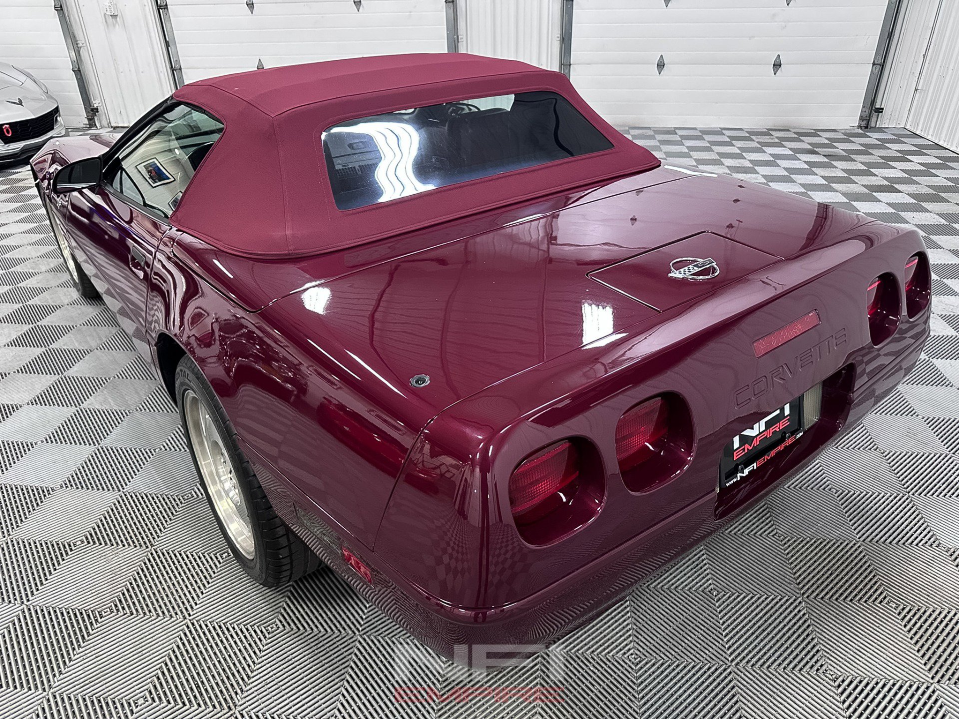 Used 1993 Chevrolet Corvette Convertible 2D image 19