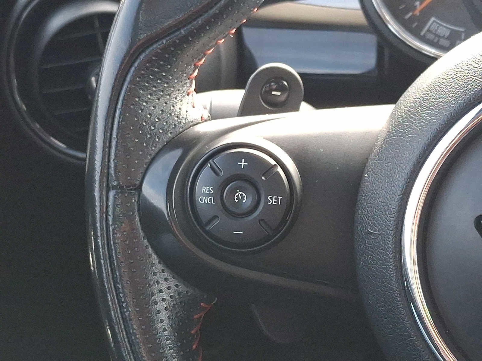 Used 2019 MINI Cooper S w/ Signature Upholstery Package image 20