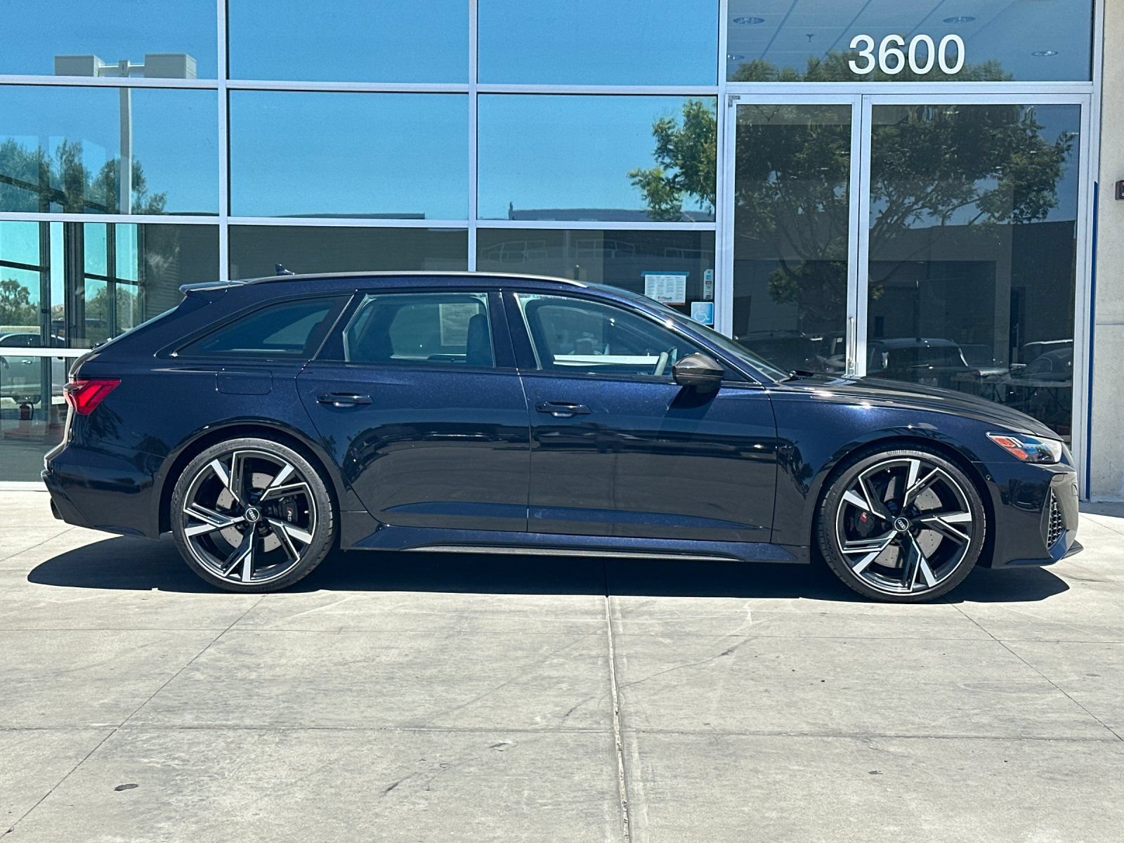 Used 2022 Audi RS 6 AWD/4WD image 7