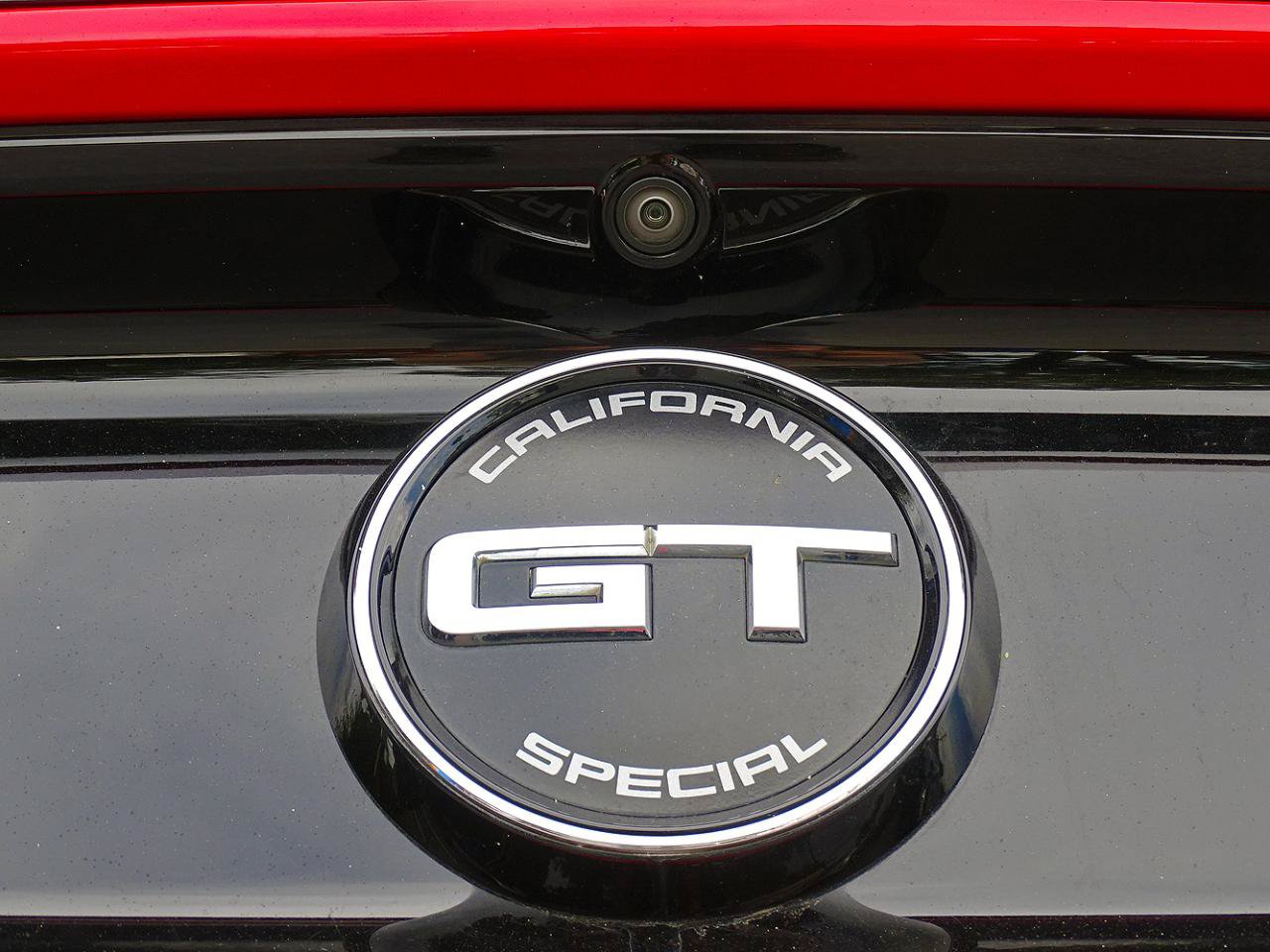 Used 2017 Ford Mustang GT Premium RWD image 16
