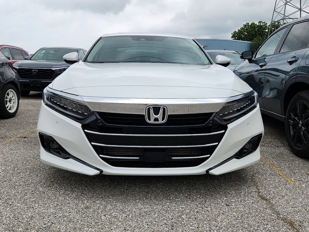 Used 2021 Honda Accord Touring image 2