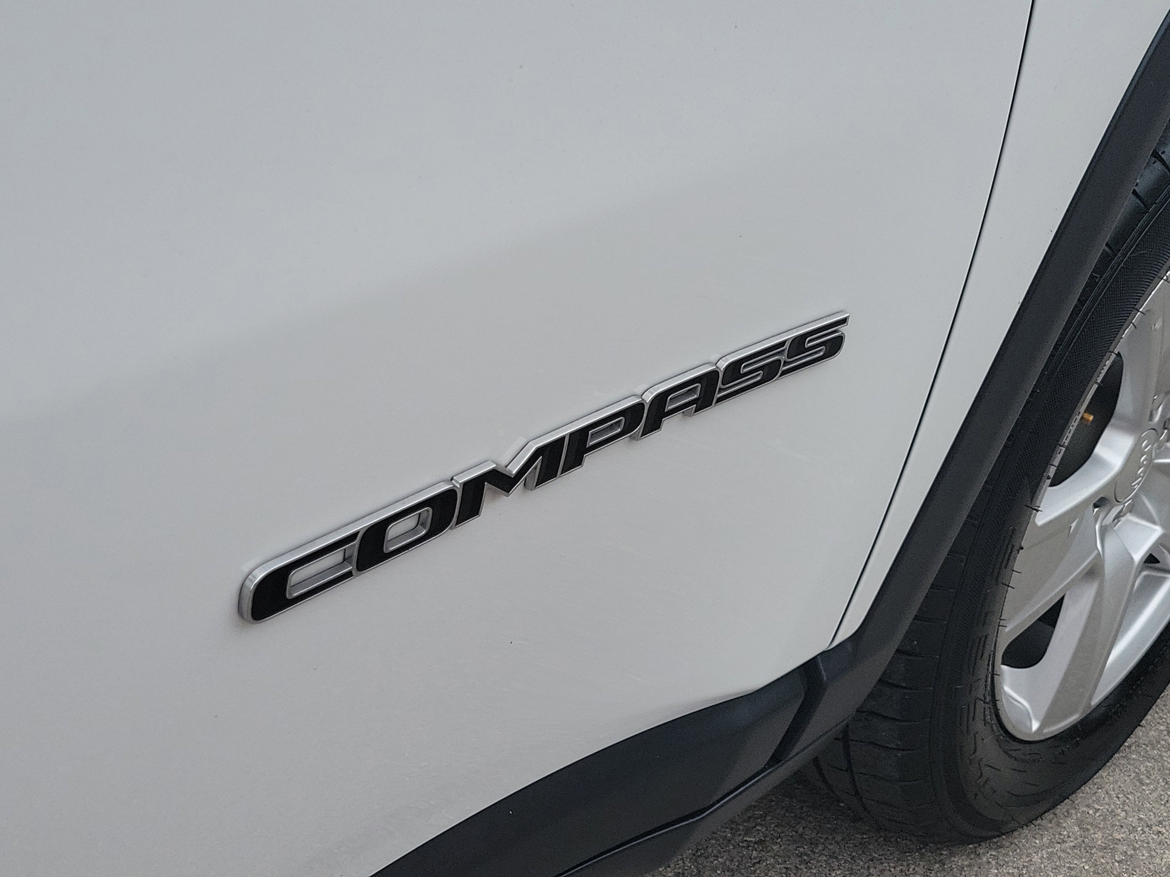 Used 2022 Jeep Compass Latitude w/ Convenience Group image 10