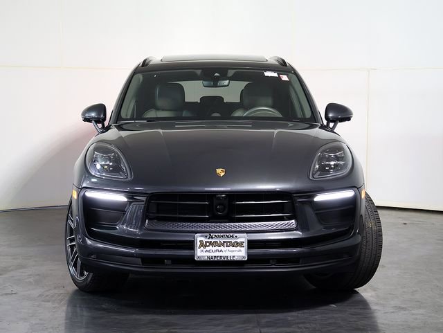 Used 2024 Porsche Macan AWD/4WD image 8