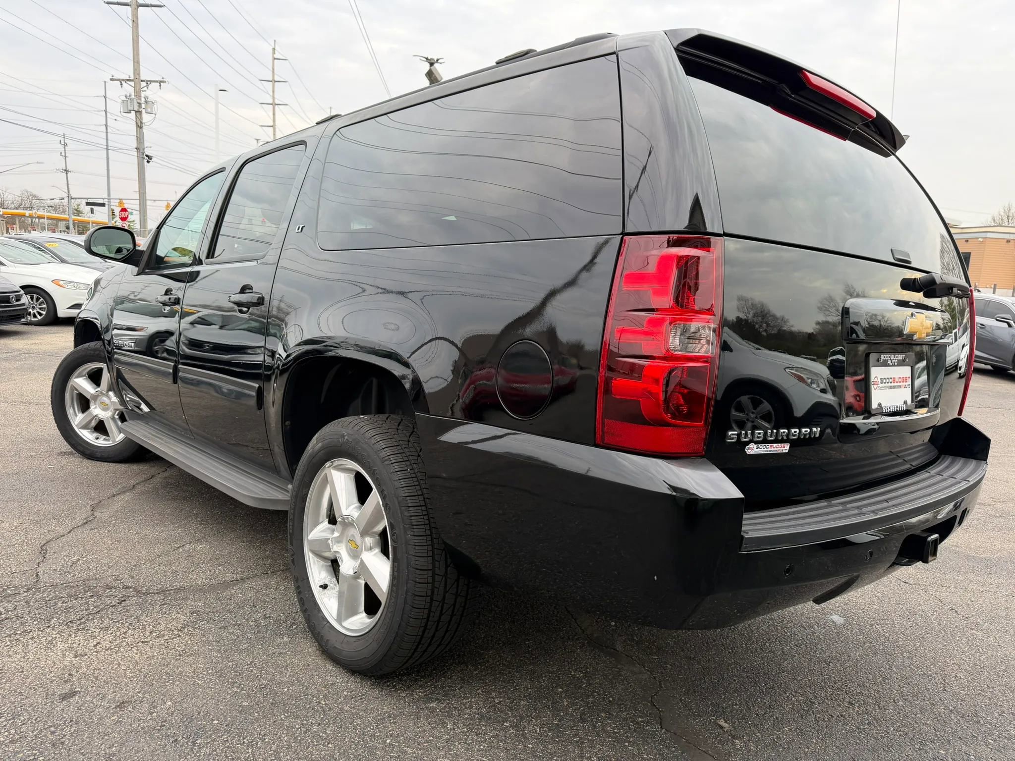 Used 2013 Chevrolet Suburban LT w/ Luxury Package image 10