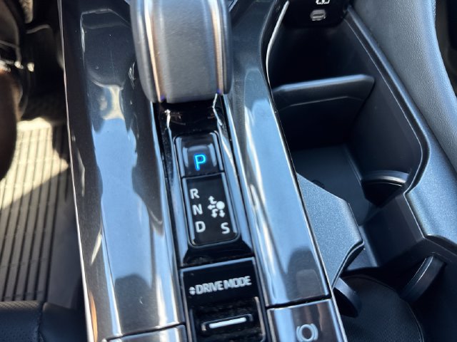 Used 2025 Toyota Crown Signia AWD/4WD image 23