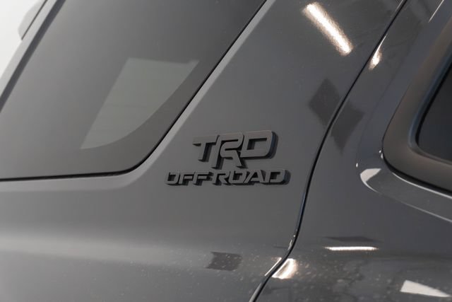 Used 2025 Toyota 4Runner TRD Off-Road Premium AWD/4WD image 12