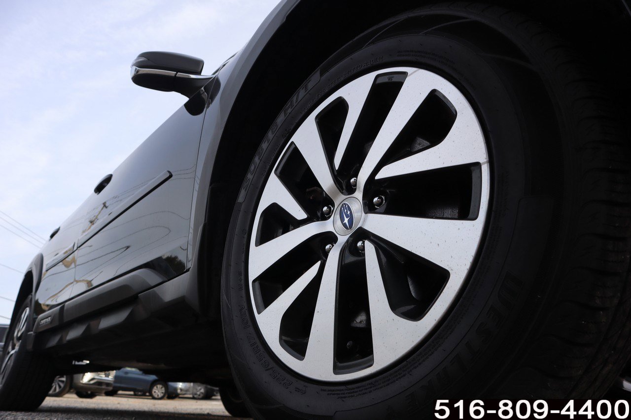 Used 2023 Subaru Outback Premium image 9