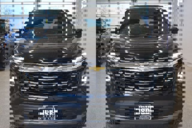 Used 2025 Chevrolet Equinox LT image 3