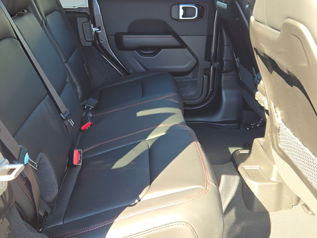 New 2027 Jeep Wrangler Unlimited Rubicon AWD/4WD image 11