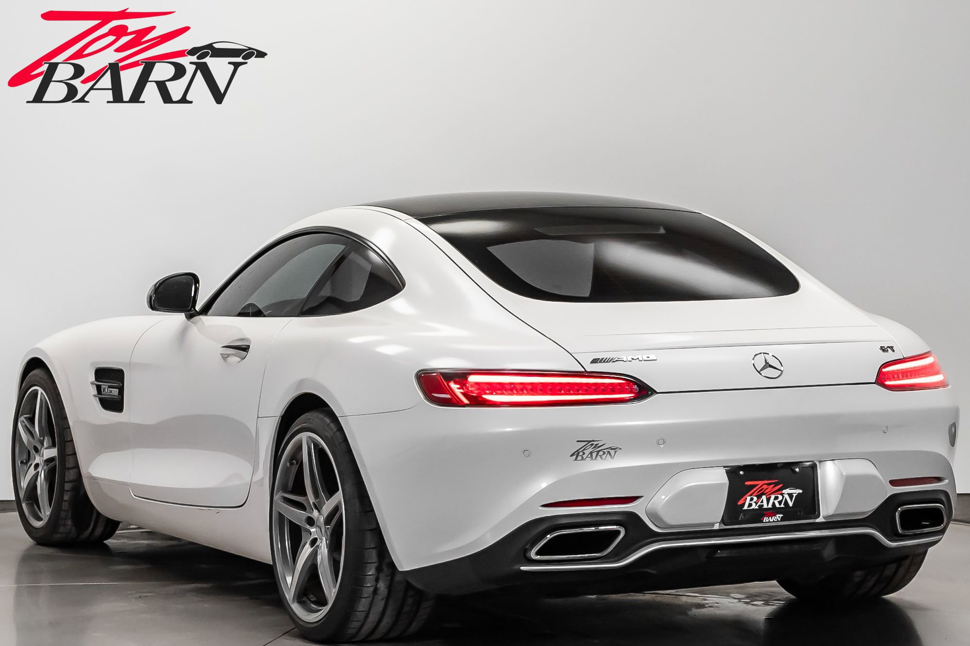 Used 2017 Mercedes-Benz AMG GT Base image 3