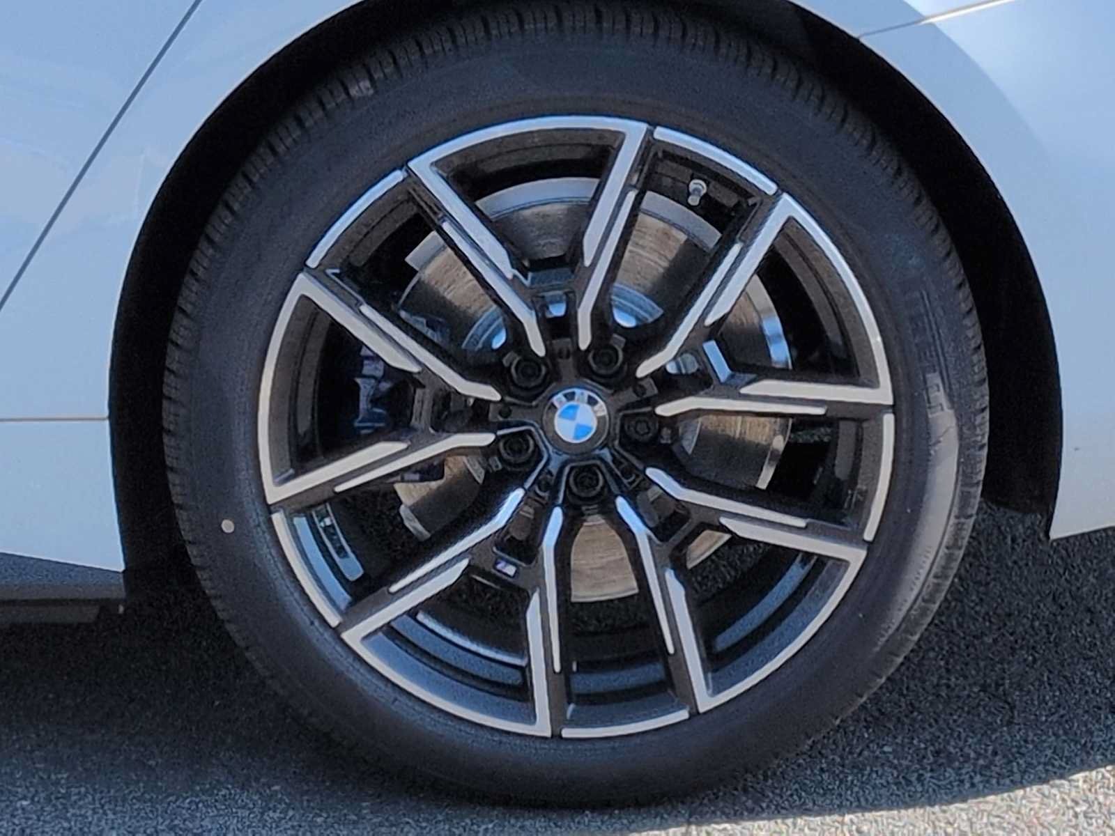 Used 2026 BMW i4 xDrive40i w/ M Sport Package AWD/4WD image 14