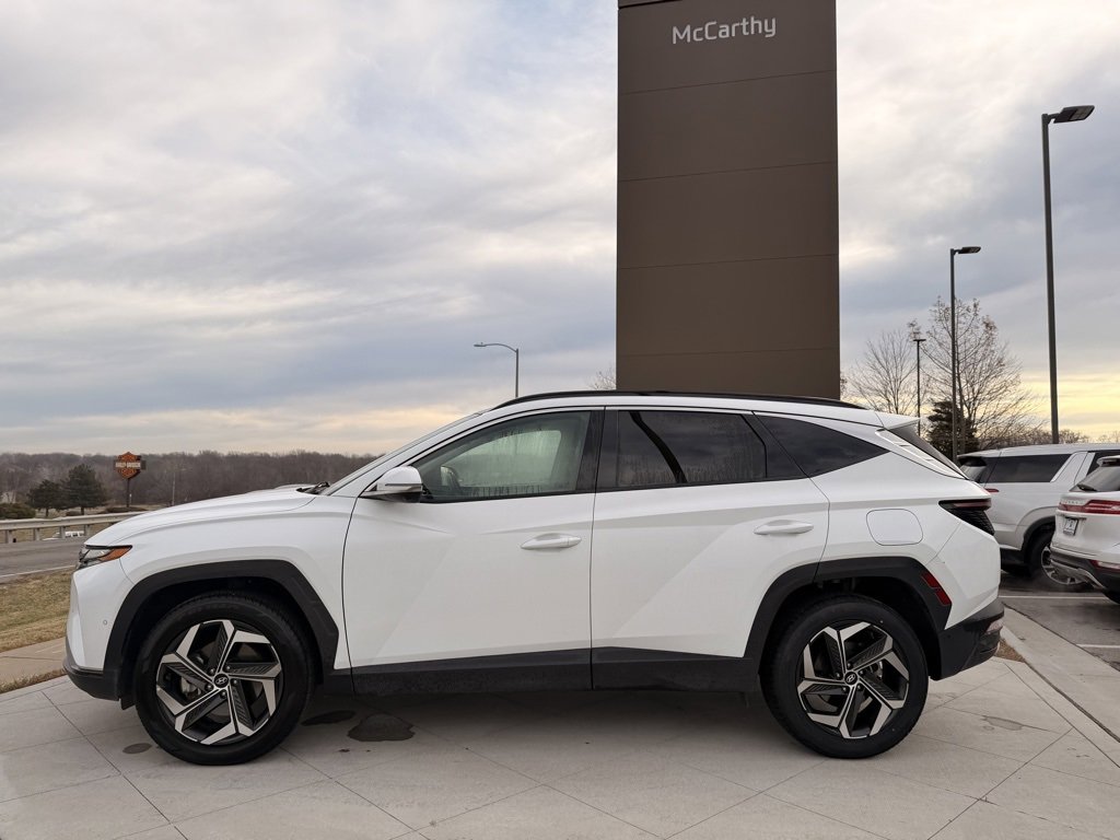 Used 2023 Hyundai Tucson Limited image 2