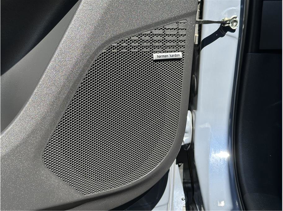 Used 2024 Subaru Solterra w/ Limited Package image 29