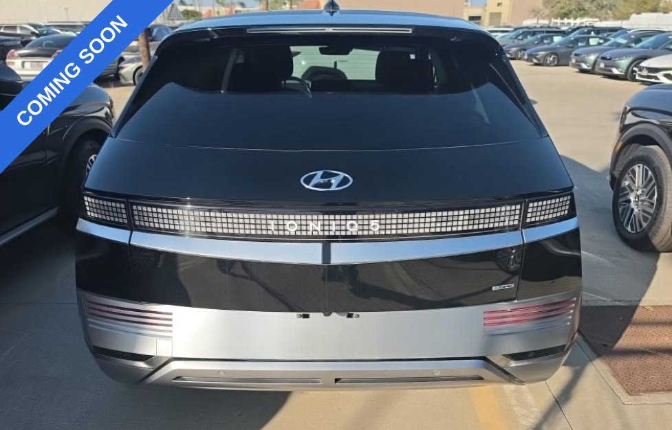 Used 2023 Hyundai Ioniq 5 Limited AWD/4WD image 2