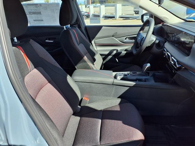 New 2026 Nissan Sentra SR w/ Floor Mat Package FWD image 6