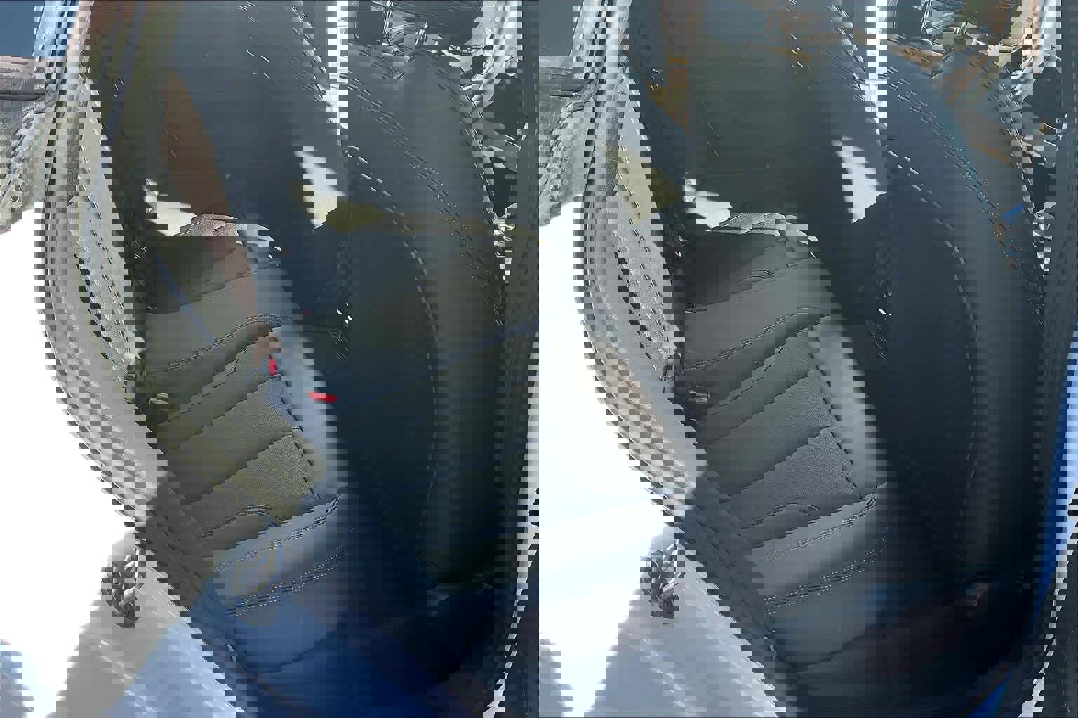 Used 2025 BMW 430i xDrive w/ M Sport Package image 28