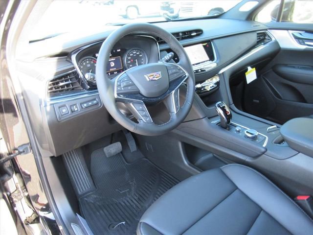 New 2026 Cadillac XT5 Premium Luxury w/ Driver Assist Package AWD/4WD image 17
