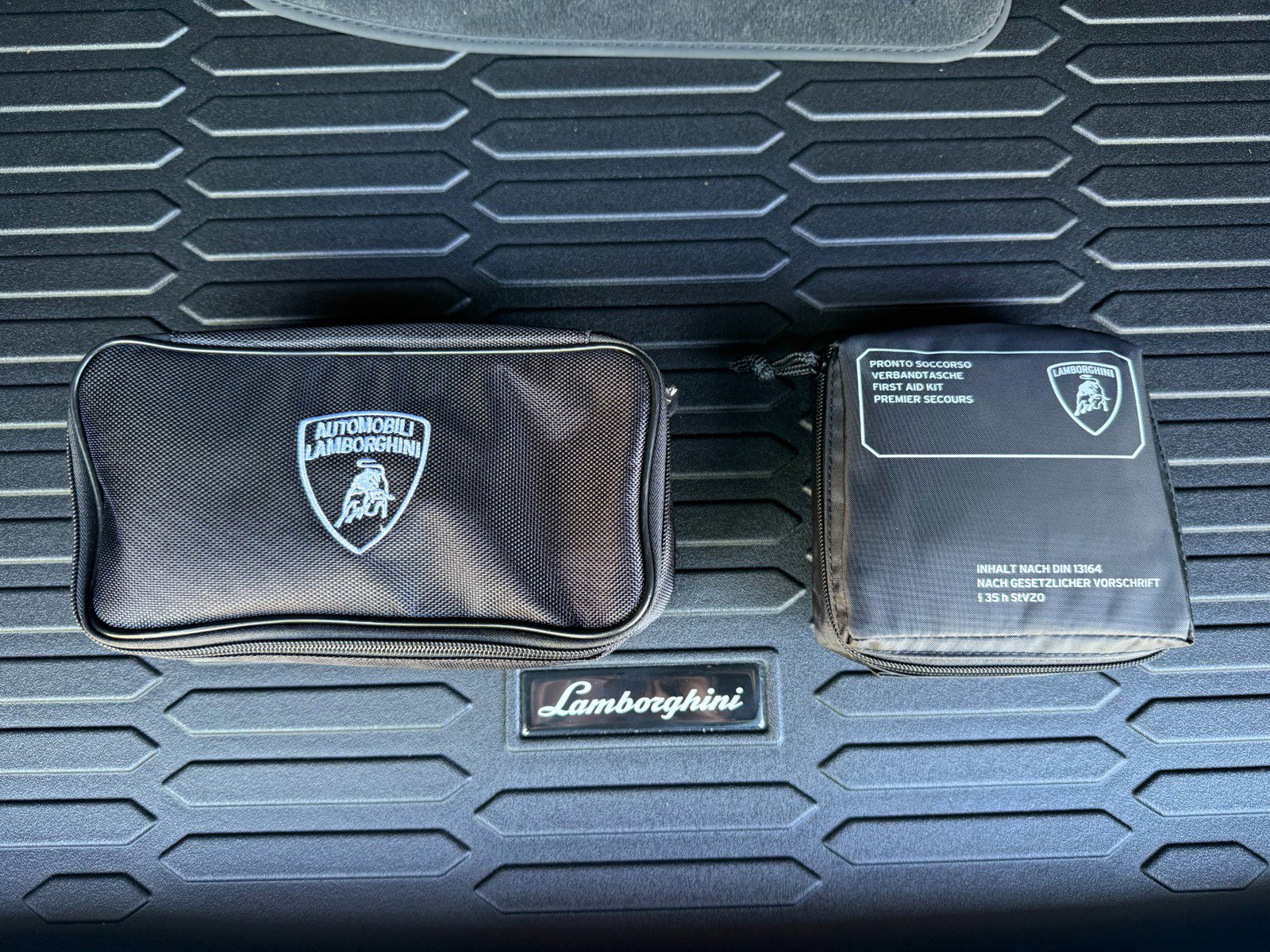 Used 2024 Lamborghini Urus S image 43