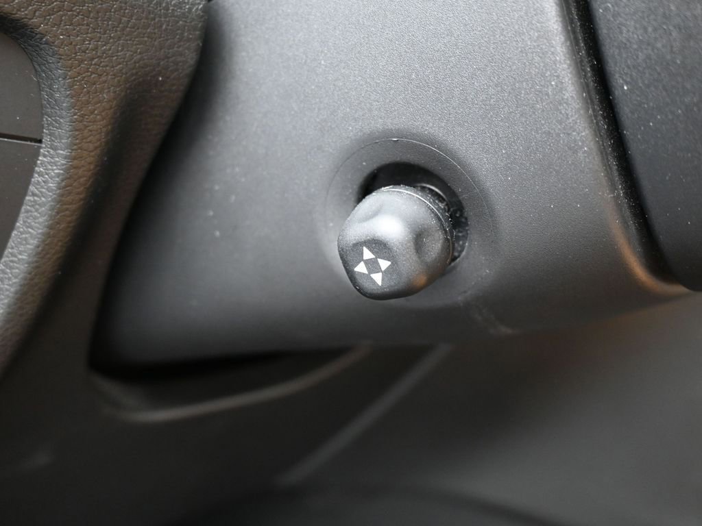 Used 2022 Jeep Grand Cherokee Summit image 16