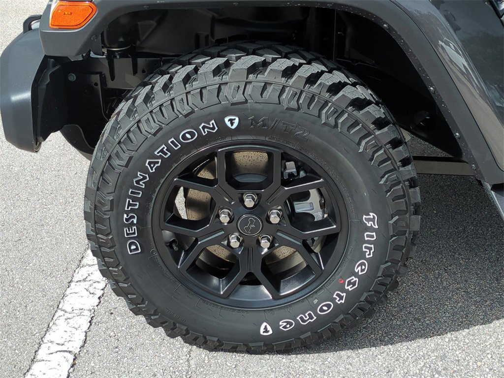 New 2025 Jeep Gladiator Sport image 11