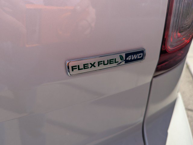 Used 2014 Ford Explorer Limited w/ Equipment Group 301A AWD/4WD image 29