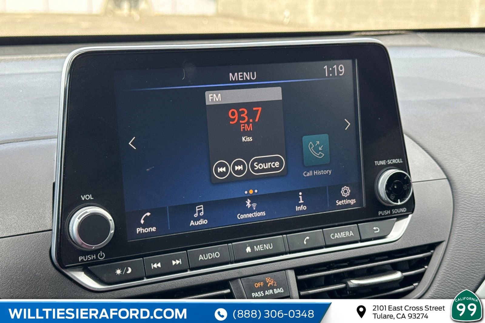 Used 2025 Nissan Altima 2.5 S FWD image 22