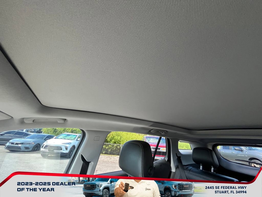 Used 2023 GMC Terrain SLT w/ Tech Package FWD image 36