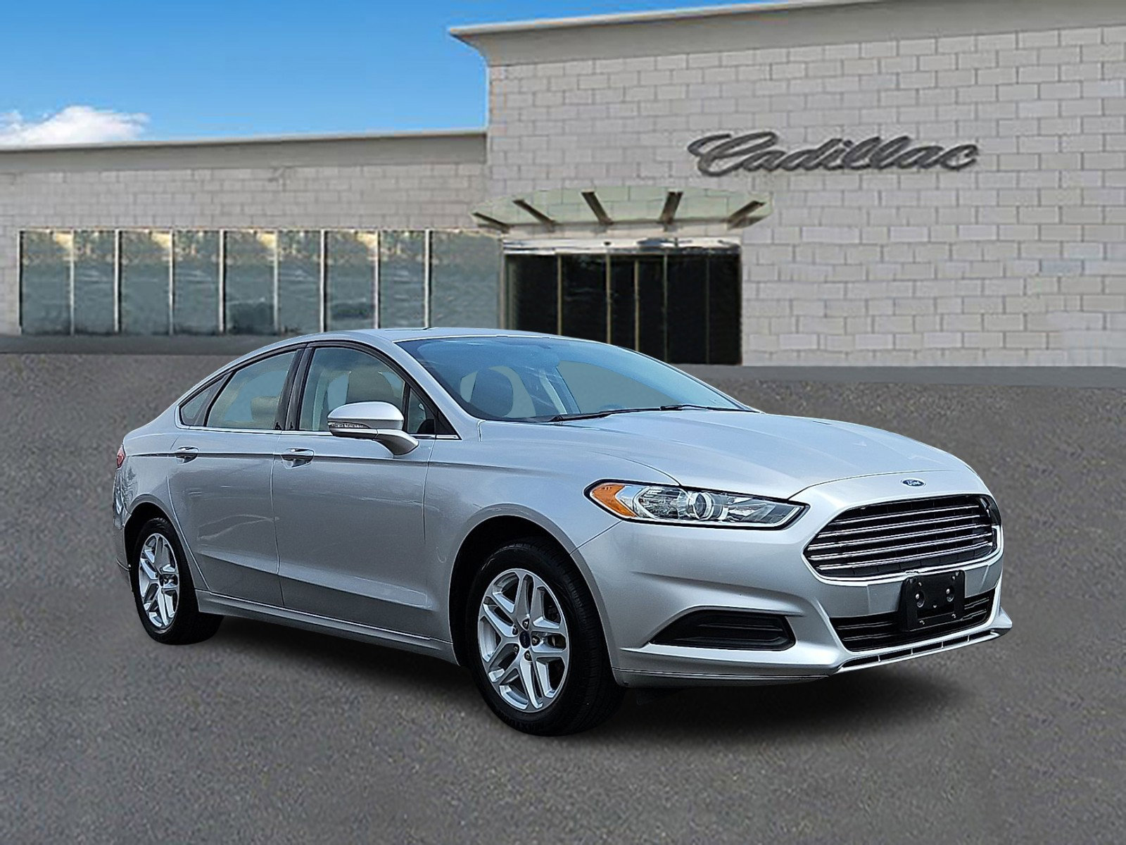 Used 2015 Ford Fusion SE image 3