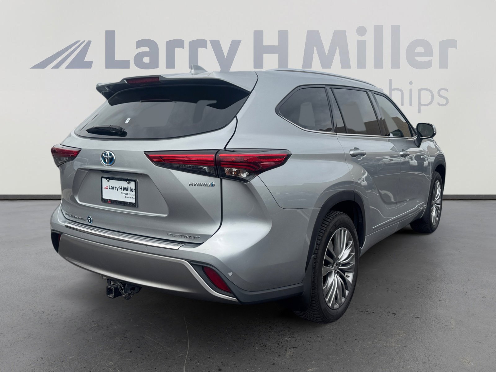 Used 2021 Toyota Highlander Platinum image 5