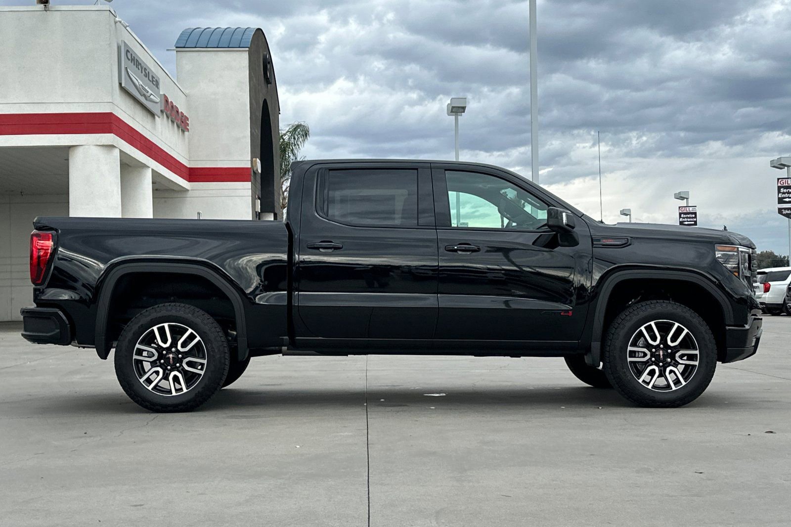 New 2026 GMC Sierra 1500 AT4 w/ LPO, Black Badging Package image 8