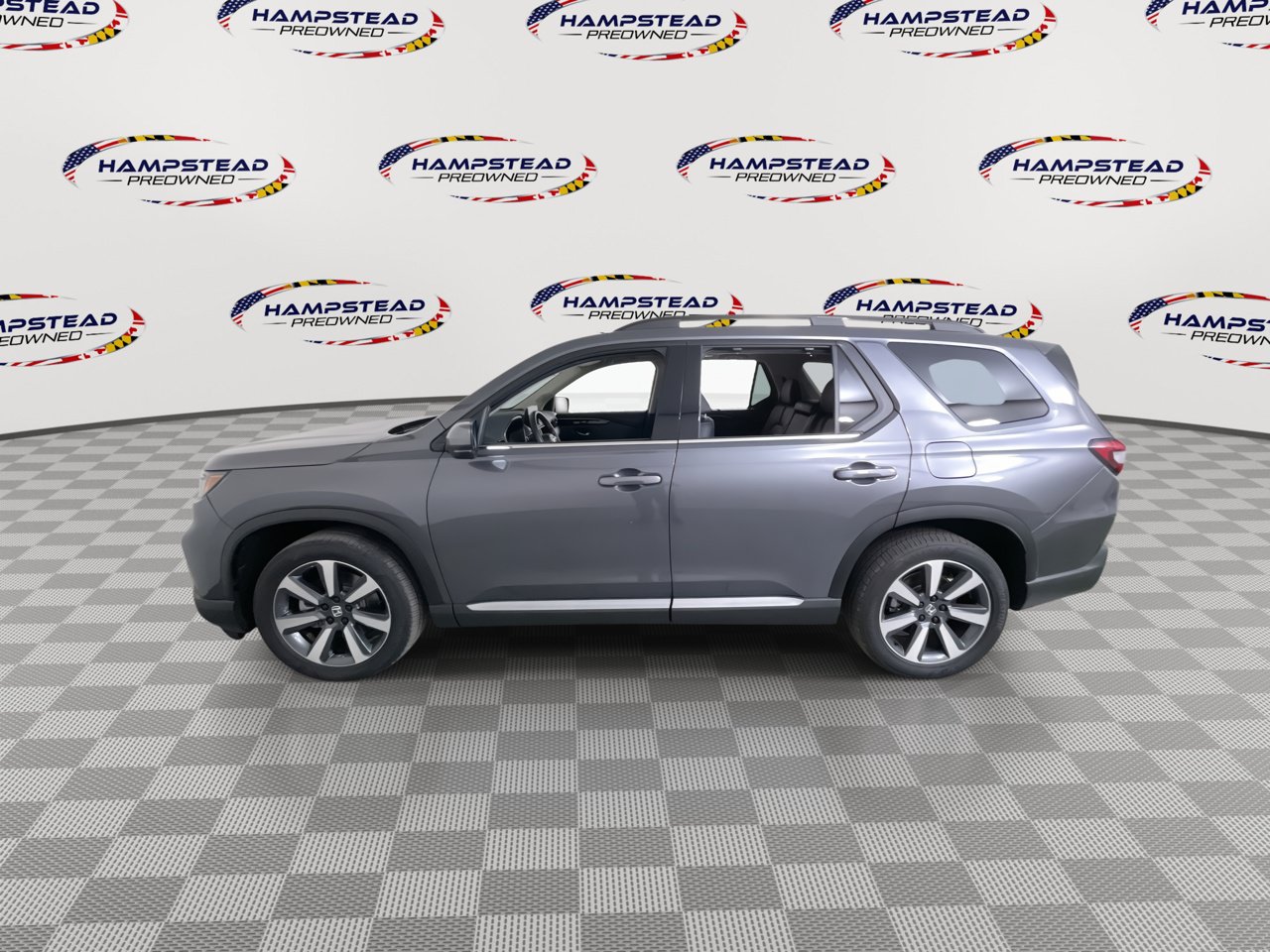 Used 2025 Honda Pilot Touring image 5