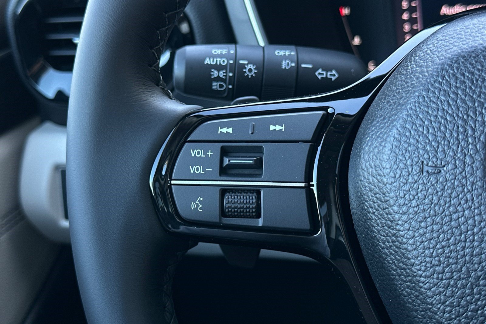 New 2026 Honda Pilot Touring image 14
