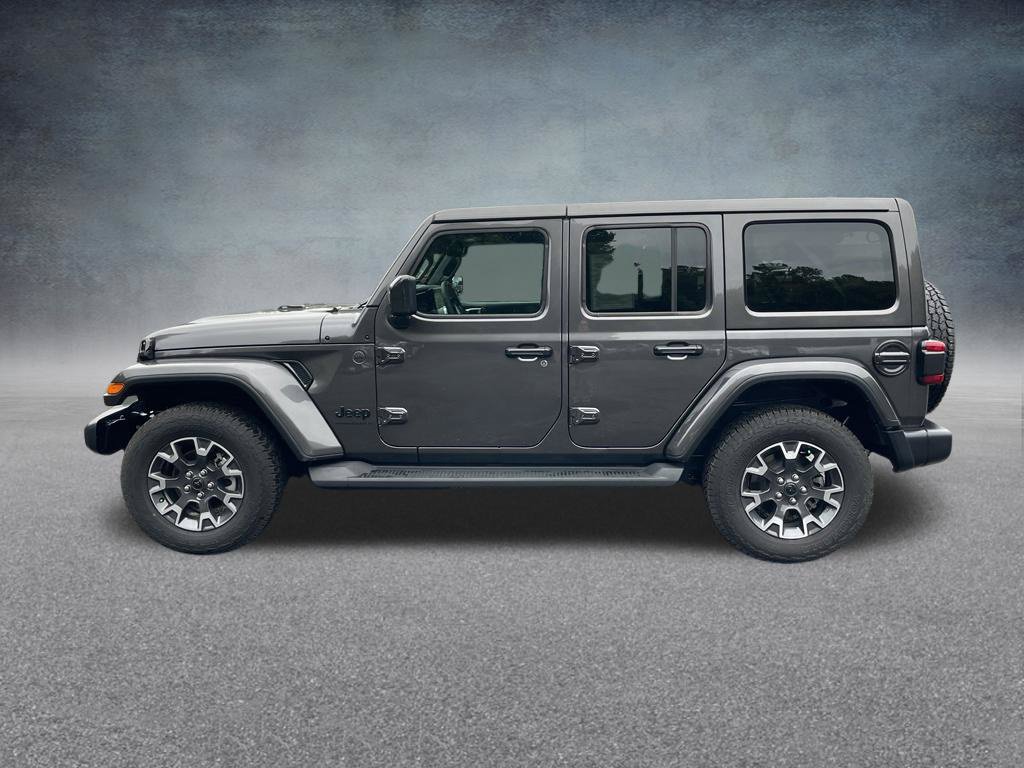 Used 2026 Jeep Wrangler Unlimited Sahara AWD/4WD image 5