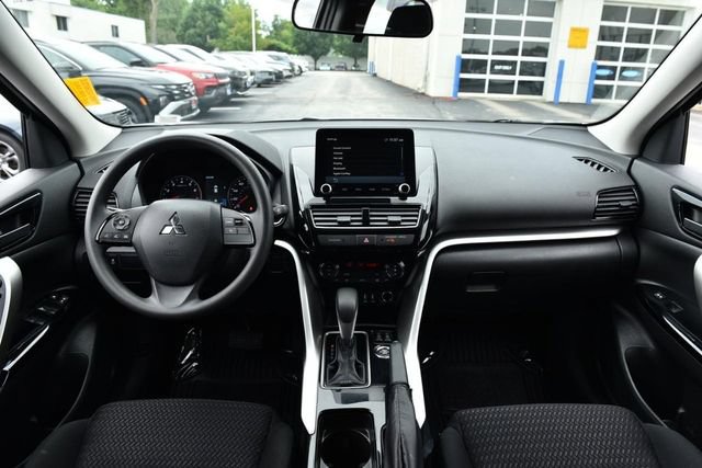 Used 2024 Mitsubishi Eclipse Cross LE AWD/4WD image 7