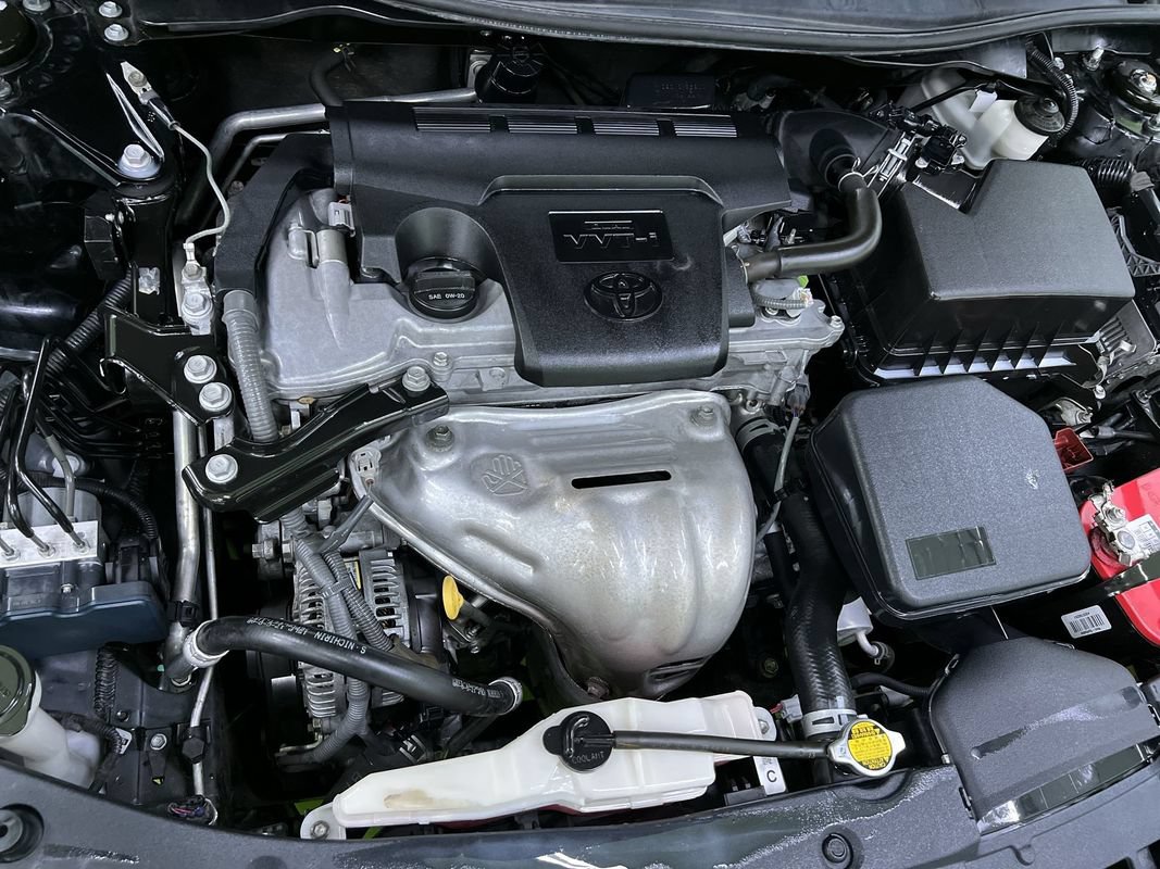 Used 2014 Toyota Camry SE FWD image 29