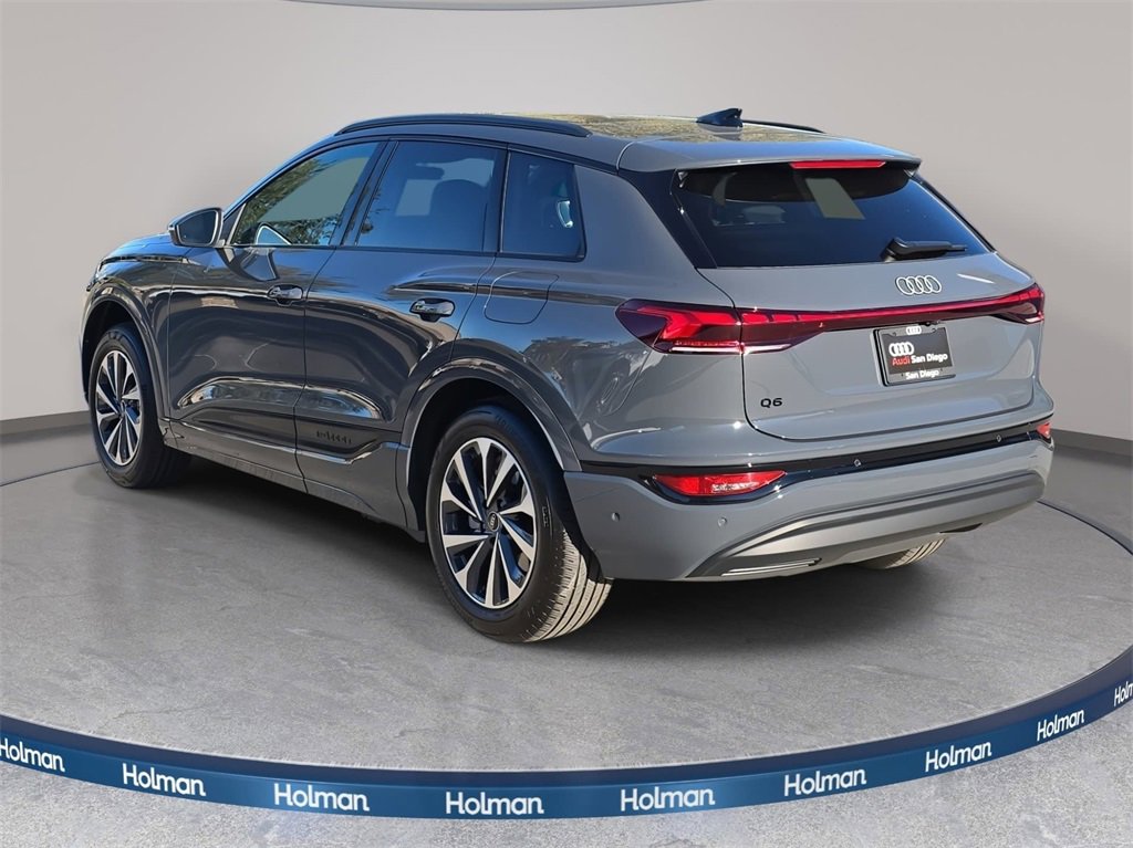 Certified 2025 Audi Q6 e-tron Premium w/ Convenience Package image 5