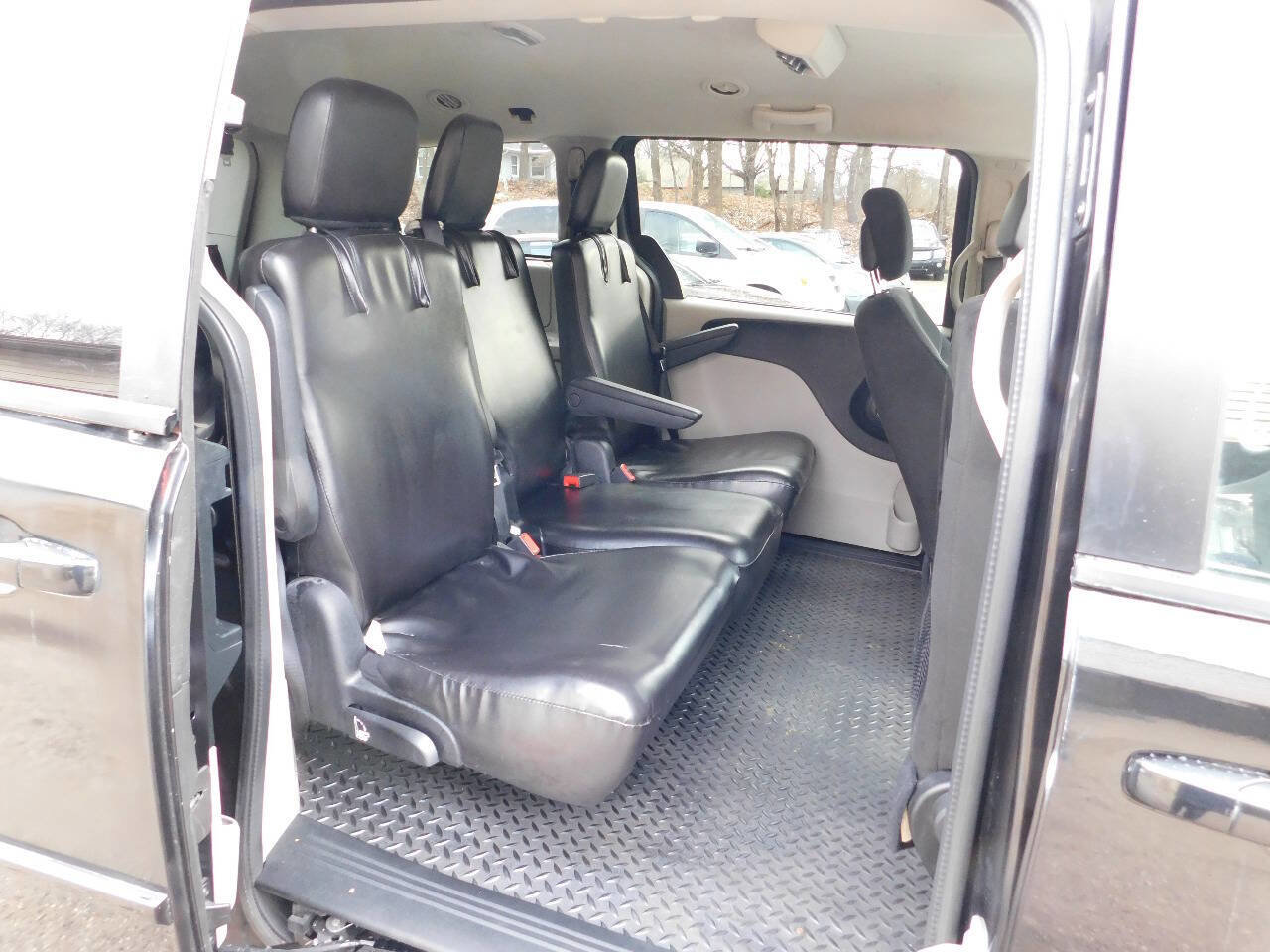 Used 2016 Dodge Grand Caravan SE w/ Quick Order Package 29E SE image 21