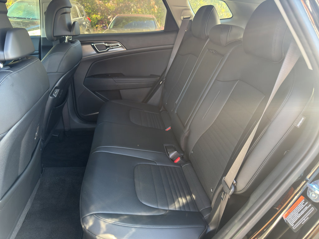 Used 2024 Kia Sportage SX Prestige image 11