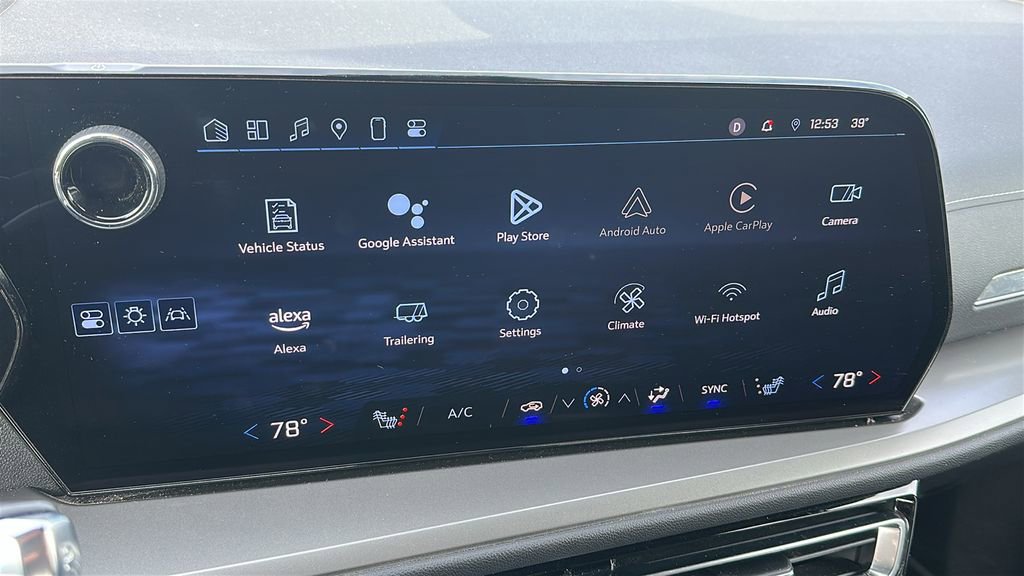 Used 2024 Chevrolet Traverse LT w/ Trailering Package image 20