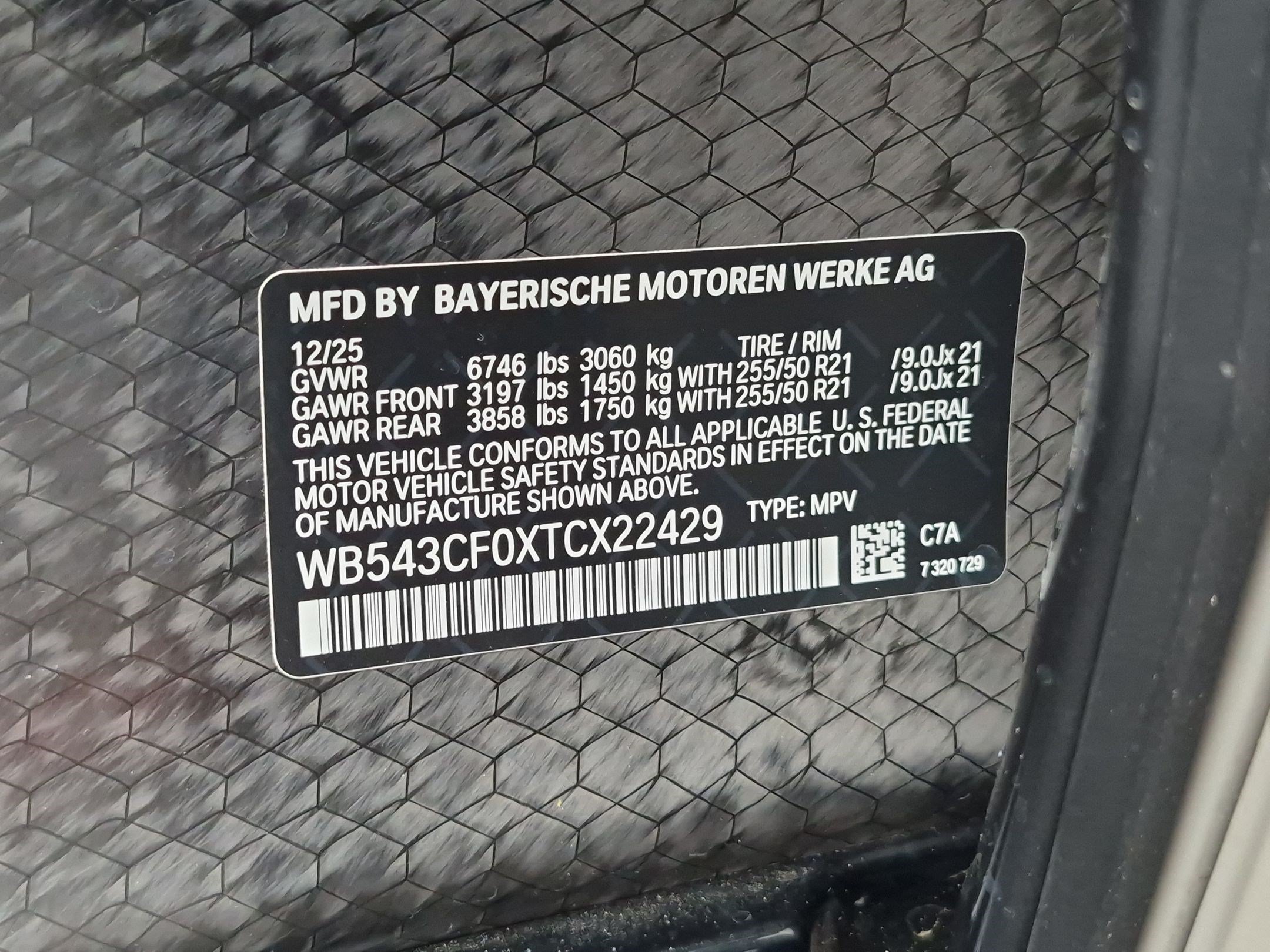 Used 2026 BMW iX xDrive45 w/ Premium Package AWD/4WD image 33