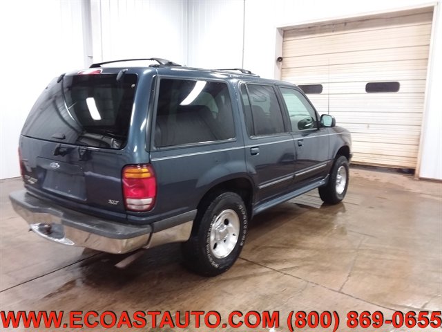 Used 1998 Ford Explorer XLT AWD/4WD image 2