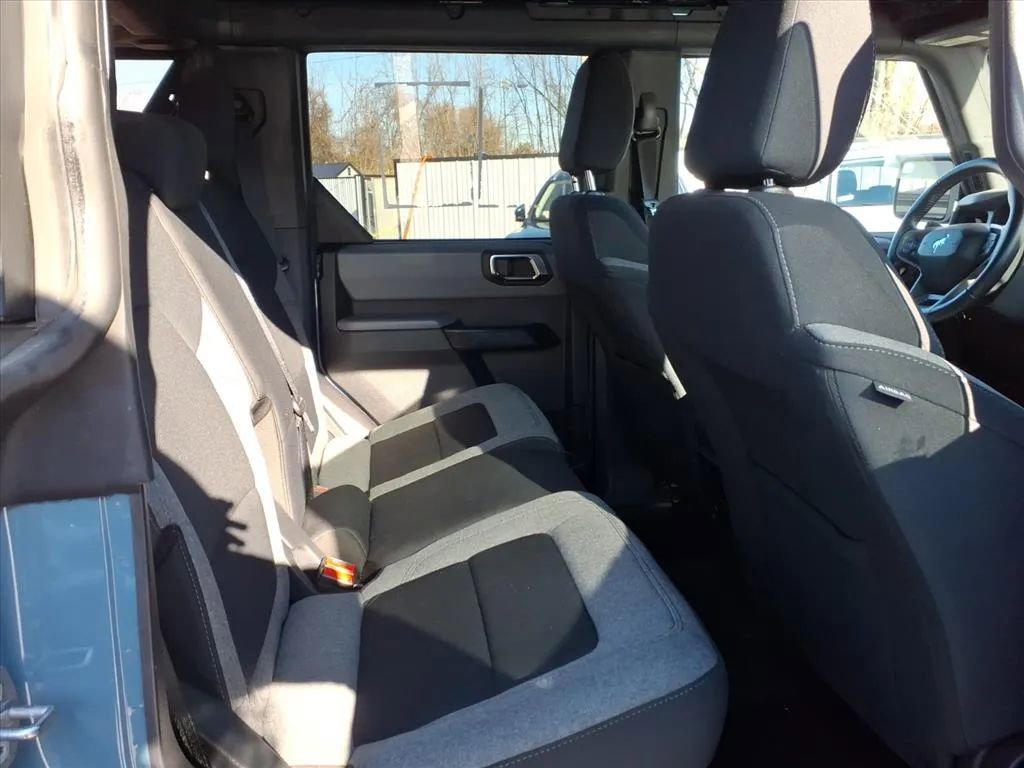 Used 2023 Ford Bronco Big Bend image 16