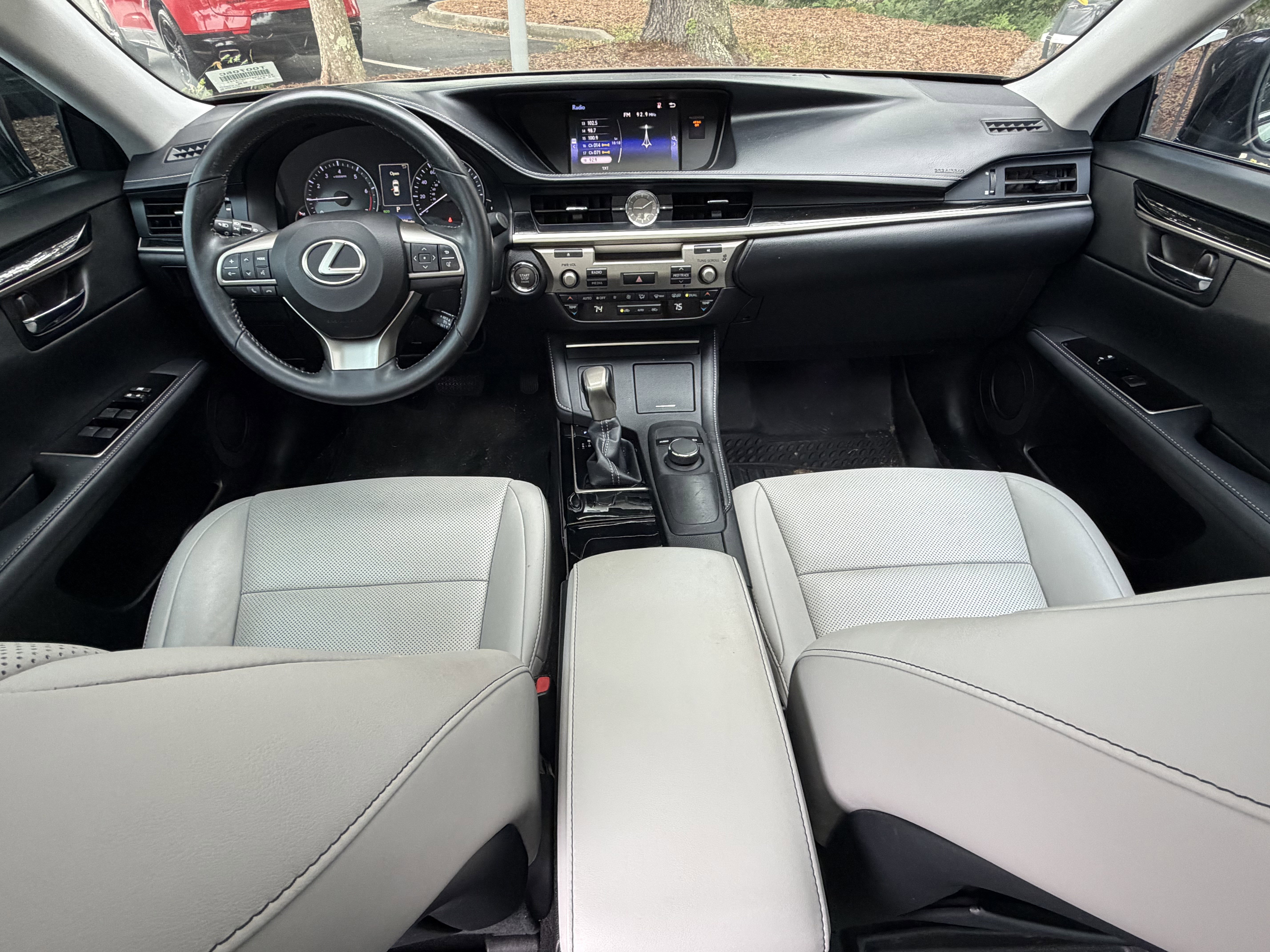 Used 2016 Lexus ES 350 FWD image 34