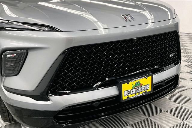 Used 2025 Buick Enclave Sport Touring image 32